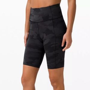 Lululemon Fast and Free Short 10"